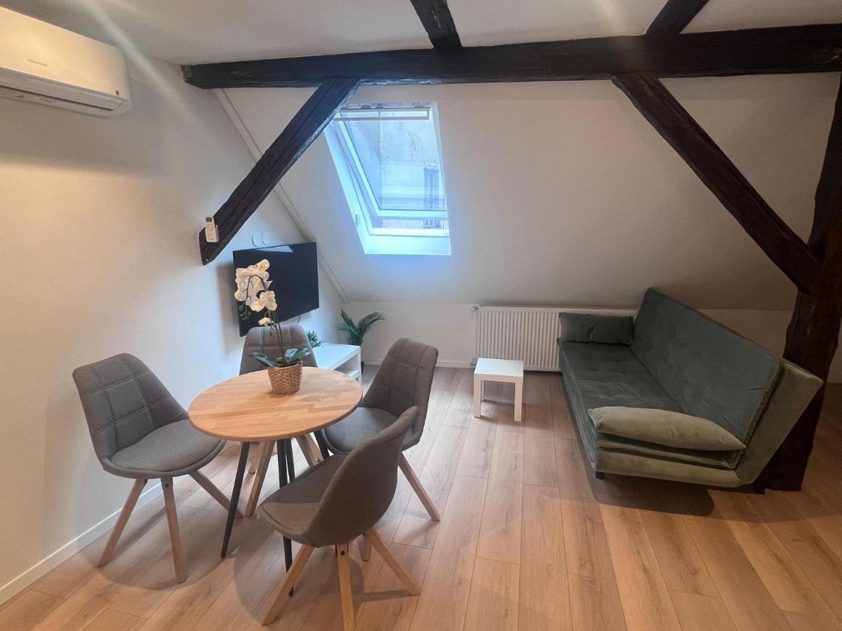Studio Apartman Mia 萨格勒布 外观 照片